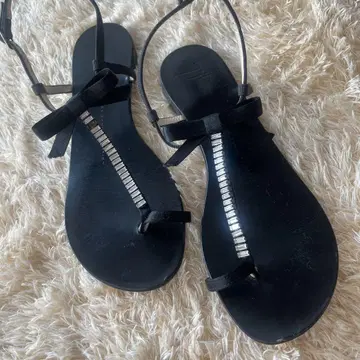 Giuseppe Zanotti 쥬세페 자노티 플랫 샌들