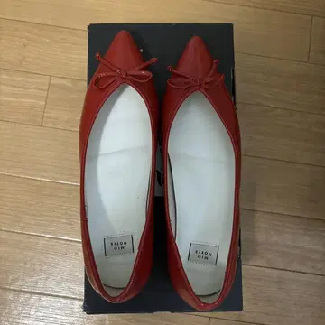 미오 노티스 펌프스 빨간색