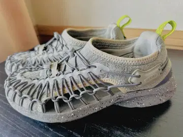 KEEN 샌들 24.5cm