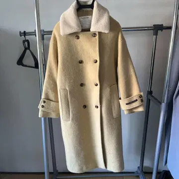Lemon Tree 크림색 울 피코트