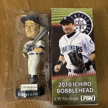 2010 ICHIRO BOBBLEHEAD UW Medicine