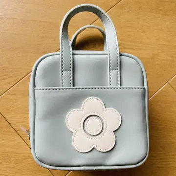 새상품급 마리콴트 MARY QUANT 데이지 패치 듀오 파우치