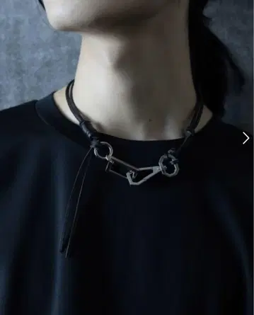 HARE 하레 가죽 코드 목걸이 블랙 실버