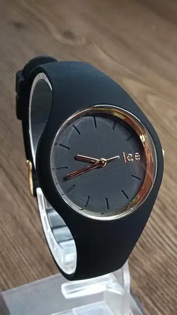 ICE WATCH 아이스 워치 Glam Small 블랙 실리콘