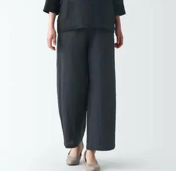 무인양품 프렌치 린넨 스트레이트 팬츠 다크 그레이 M 사이즈