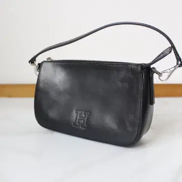 HIROFU 액세서리 파우치 가죽 블랙 로고 엠보