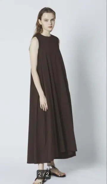 NORC 라인 린넨 원피스 블랙