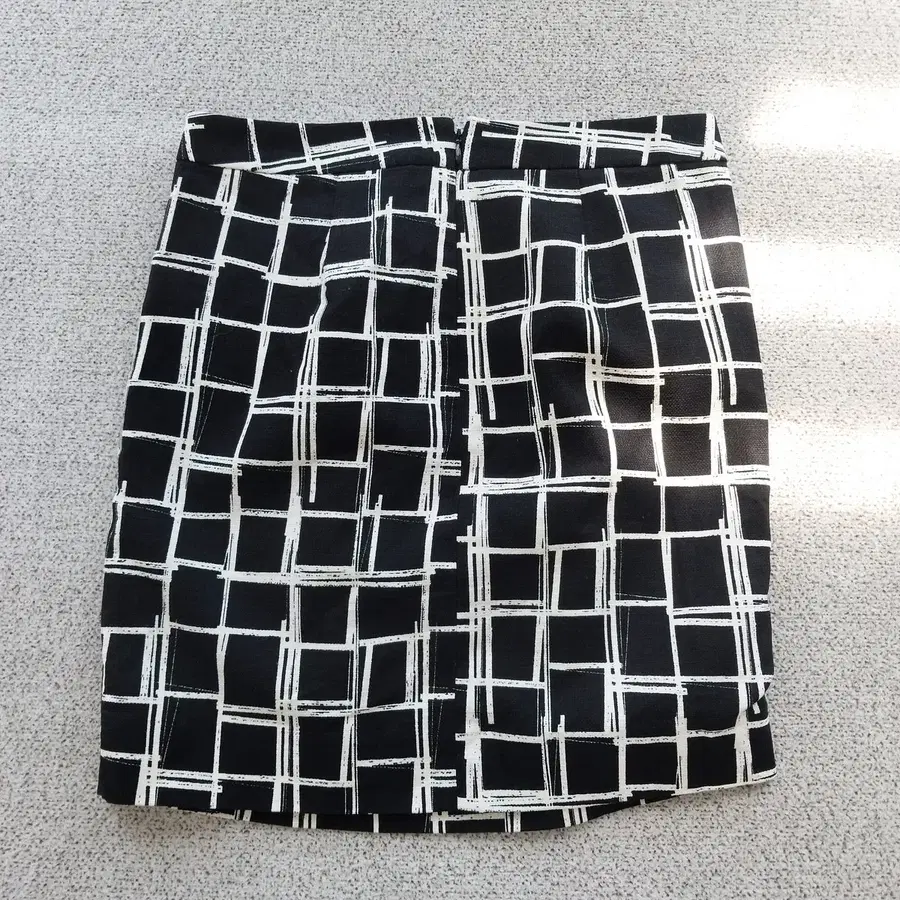 Product Details - 6