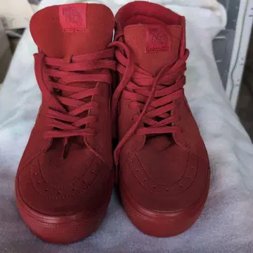 초레어 반스 파이어 레드 스웨이드 하이컷 스니커즈