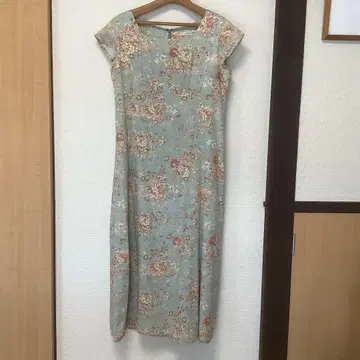 LAURA ASHLEY 플라워 프린트 원피스 사이즈 11