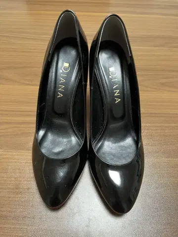 새상품급 DIANA 블랙 펌프스 레드 밑창 24.5cm