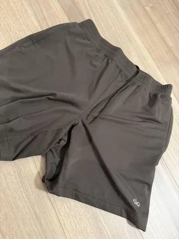 alo 브라운 숏 팬츠 S