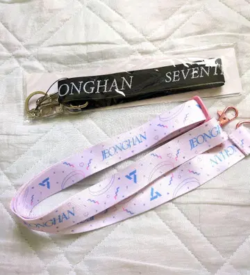 SEVENTEEN 정한 스트랩 2개