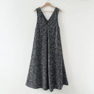 BEARDSLEY 트위드 플레어 원피스 블랙 1