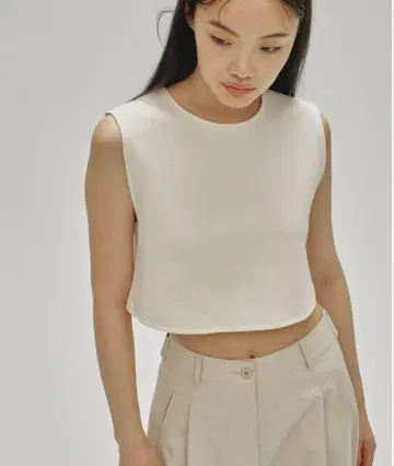 Todayful Smooth Short Tops 아이보리