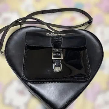 Dr.Martens 하트 백
