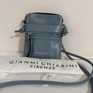 GIANNI CHIARINI 라이트 블루 숄더백