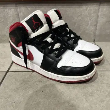 조던 1 MID 하이컷