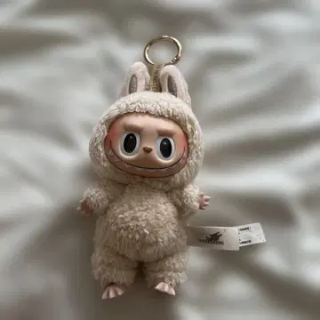 THE MONSTERS 러브 키링 2023년 제작