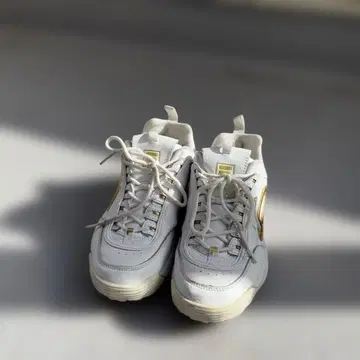휠라 화이트 골드 스니커즈 25cm