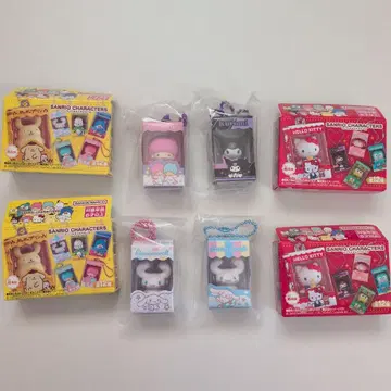 산리오 캐릭터 아크릴 키링 세트