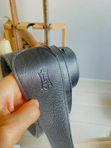 Levy's Leathers 스트랩 M7GG3 (7.5cm 폭, 블랙)