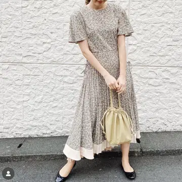 GYF TOKYO 플라워 패턴 사이드 레이스업 원피스
