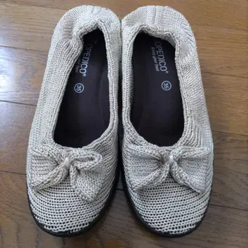 아르코페디코 골드 펌프스 35