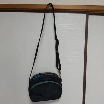 toravelon 숄더백