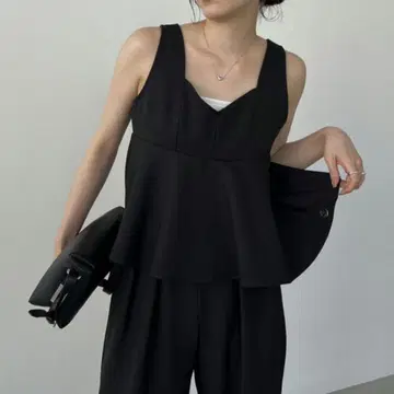 CAPRICIEUX LE'MAGE 페플럼 탑 미사용 새상품