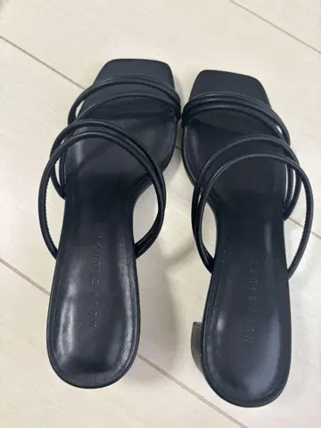라인 힐 샌들 로리즈팜 블랙 L 사이즈