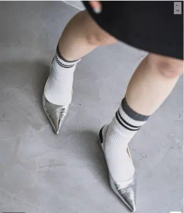 LE TALON 4cm 포인트 슬링백 웨지
