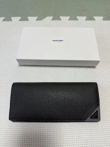 마리 클레어 천연 가죽 장지갑, 박스 있음