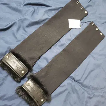 Dim Moire 퍼가 있는 암 커버