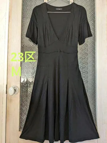 온워드 카시야마 23구 * V 넥 반팔 플레어 원피스 블랙 M