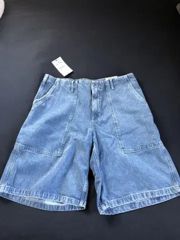 자라 RELAXED SHORT 44 (USA 34)