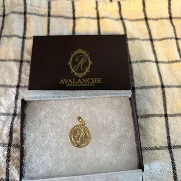 AVALANCHE 펜던트 마나토 애용