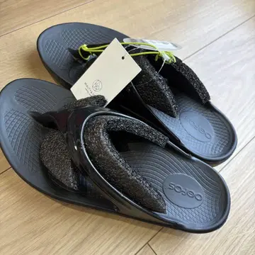 우포스 샌들