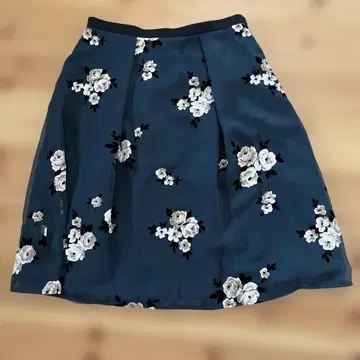 [미사용] Ketty 플라워 프린트 쉬폰 스커트 그린