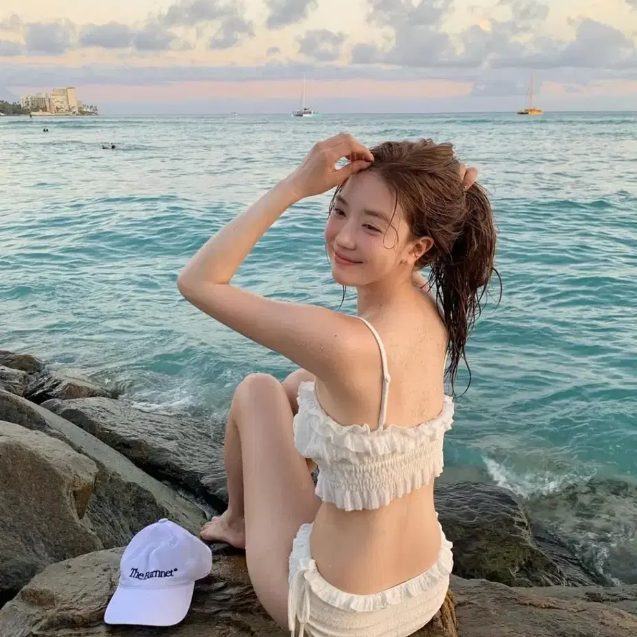 The Barnnet Breeze Ruffle Bikini White S #더바넷,#비키니