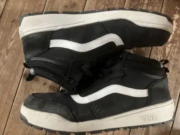 VANS 블랙/화이트 하이컷 스니커즈