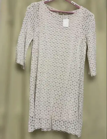 멜로즈 7부 소매 전체 레이스 원피스