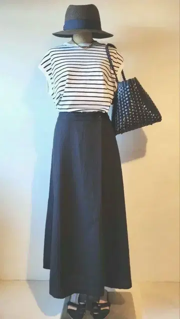 C6240 모노톤 코디