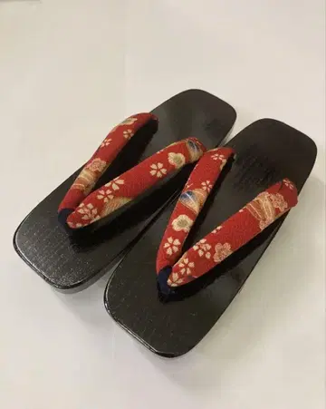 새상품 고급 여자 오동나무 나막신 일본제 M 사이즈