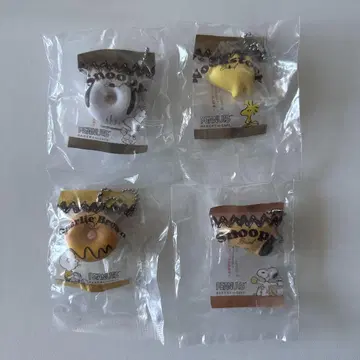 스누피 베이커리 참 가챠가챠 4종 세트