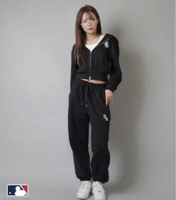 맨투맨 MLB 셋업 블랙 별주 원포인트 팬츠 후드티