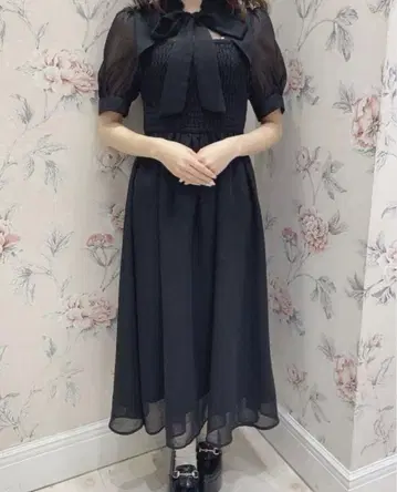evelyn 사이토 나기사 착용 도트 롱 원피스