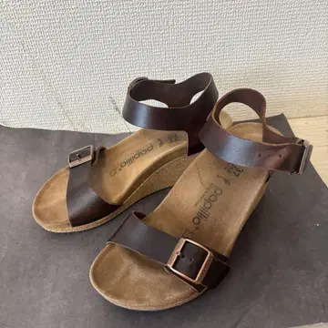 다크 브라운 가죽 웨지솔 샌들