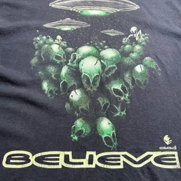 90s 00s ALIEN 빈티지 티셔츠 BELIEVE 에이리언