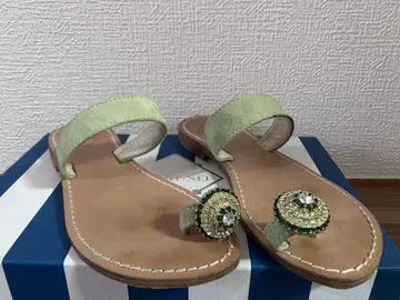 에마누엘 카루소 샌들